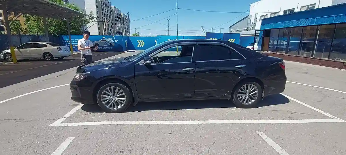 Toyota Camry 2017 года за 11 500 000 тг. в Алматы