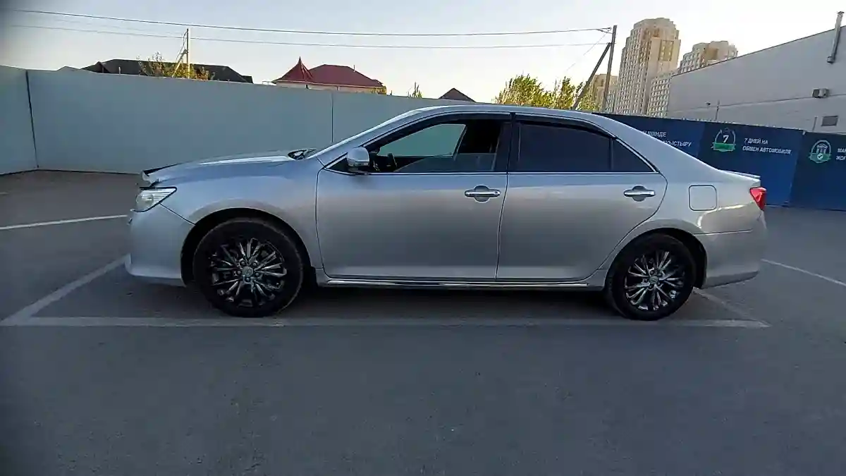 Toyota Camry 2011 года за 10 500 000 тг. в Шымкент