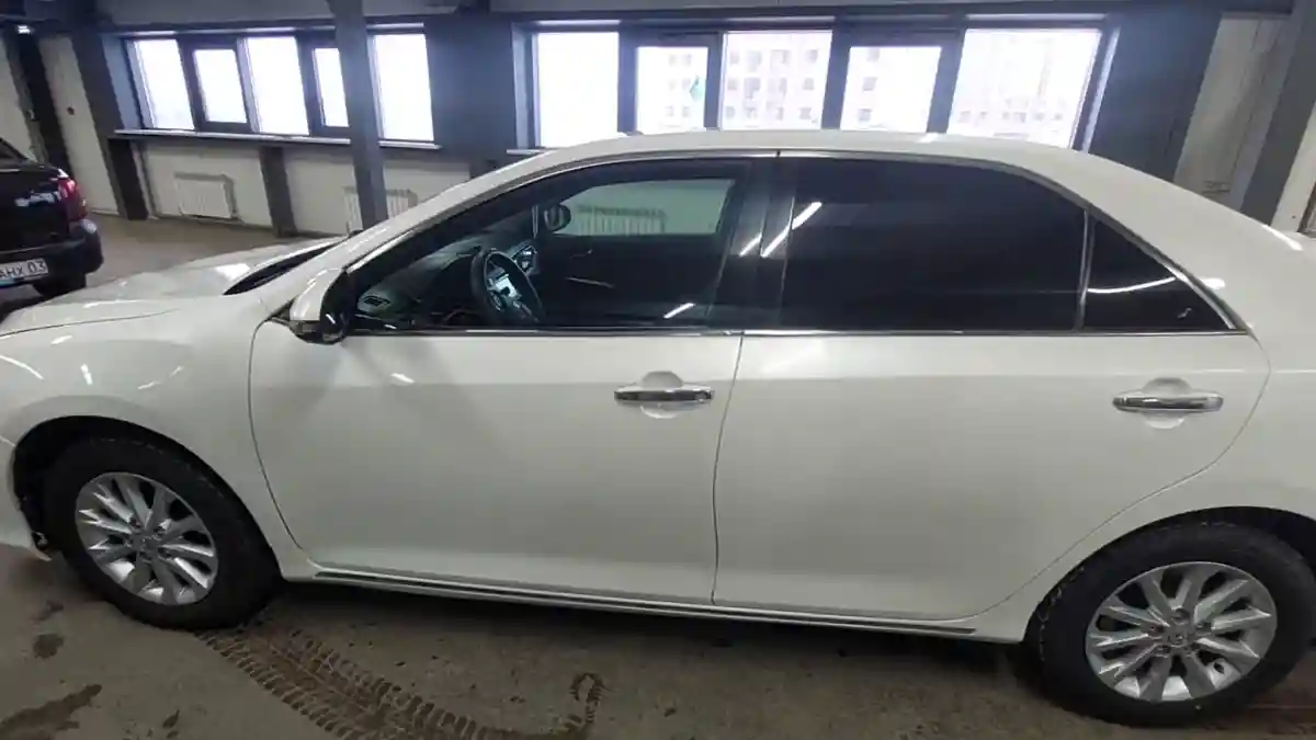 Toyota Camry 2014 года за 9 000 000 тг. в Астана