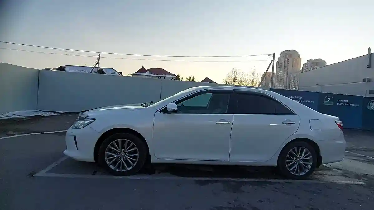 Toyota Camry 2015 года за 12 000 000 тг. в Шымкент