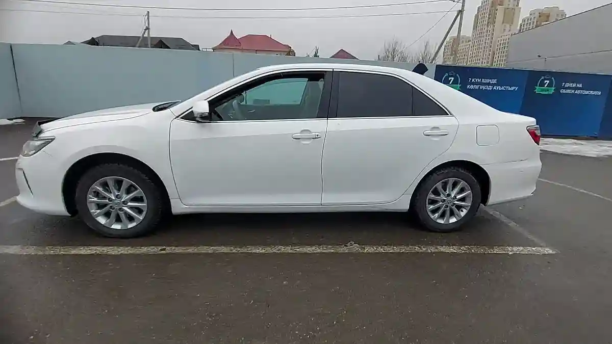 Toyota Camry 2015 года за 12 000 000 тг. в Шымкент