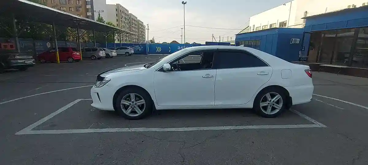 Toyota Camry 2015 года за 11 000 000 тг. в Алматы