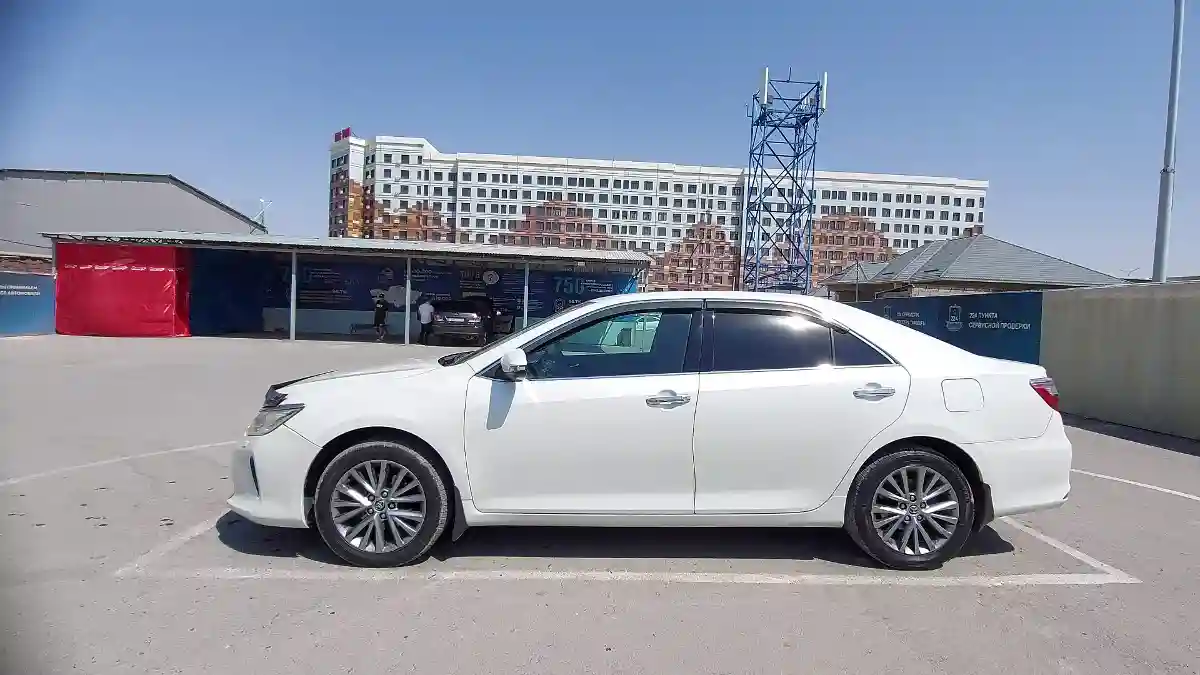 Toyota Camry 2016 года за 10 990 000 тг. в Шымкент