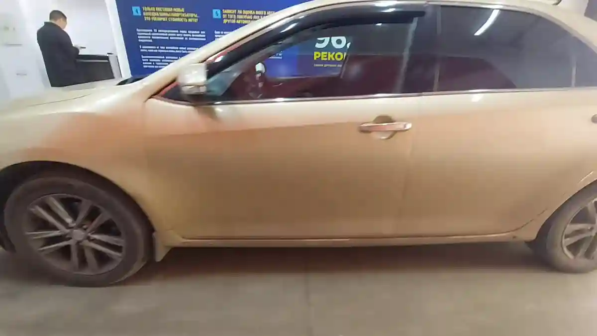 Toyota Camry 2012 года за 10 500 000 тг. в Павлодар