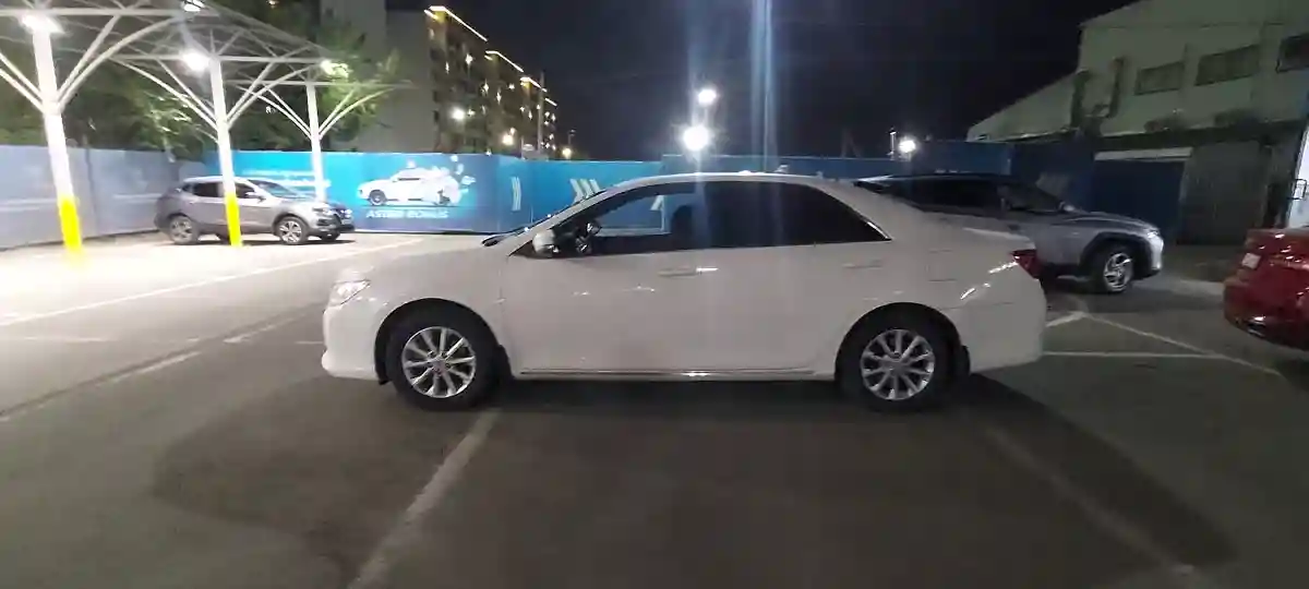 Toyota Camry 2014 года за 11 000 000 тг. в Алматы