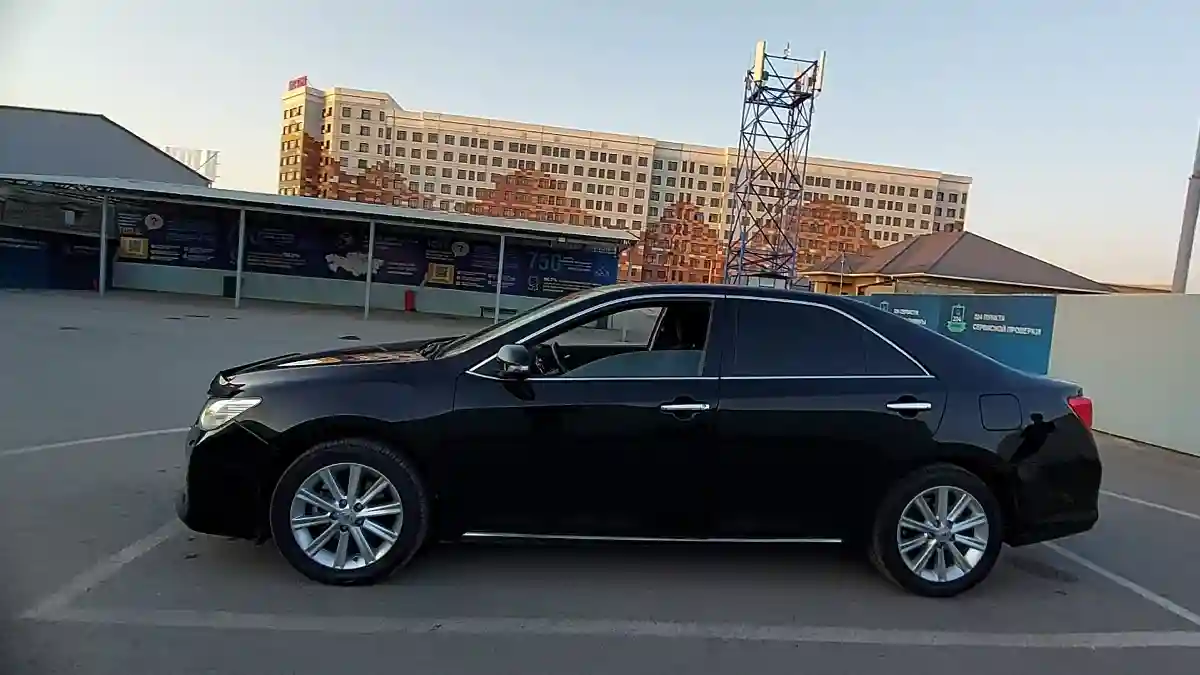 Toyota Camry 2014 года за 10 000 000 тг. в Шымкент