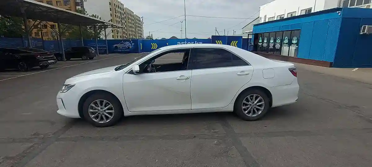 Toyota Camry 2015 года за 11 500 000 тг. в Алматы