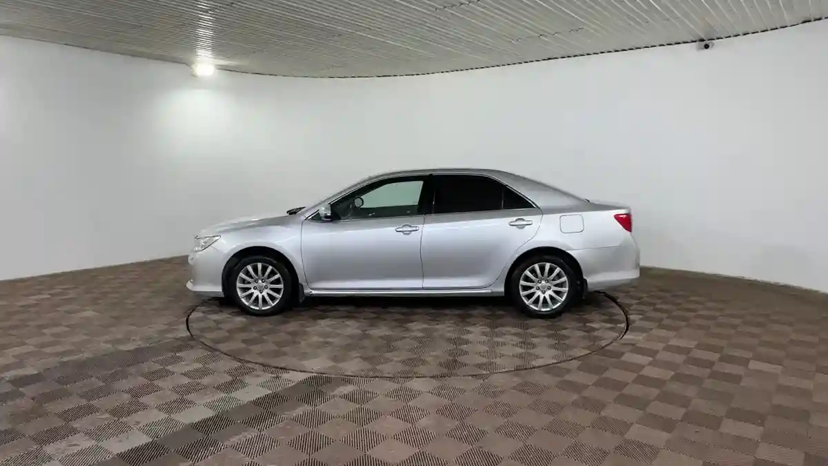 Toyota Camry 2012 года за 9 790 000 тг. в Шымкент