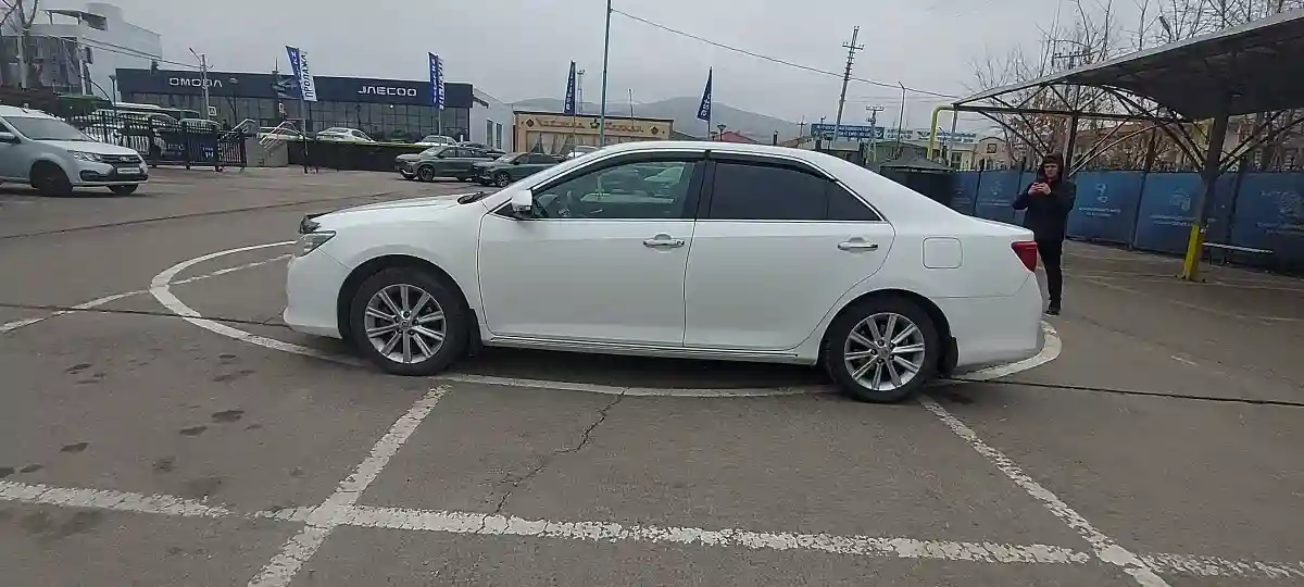 Toyota Camry 2014 года за 9 000 000 тг. в Алматы