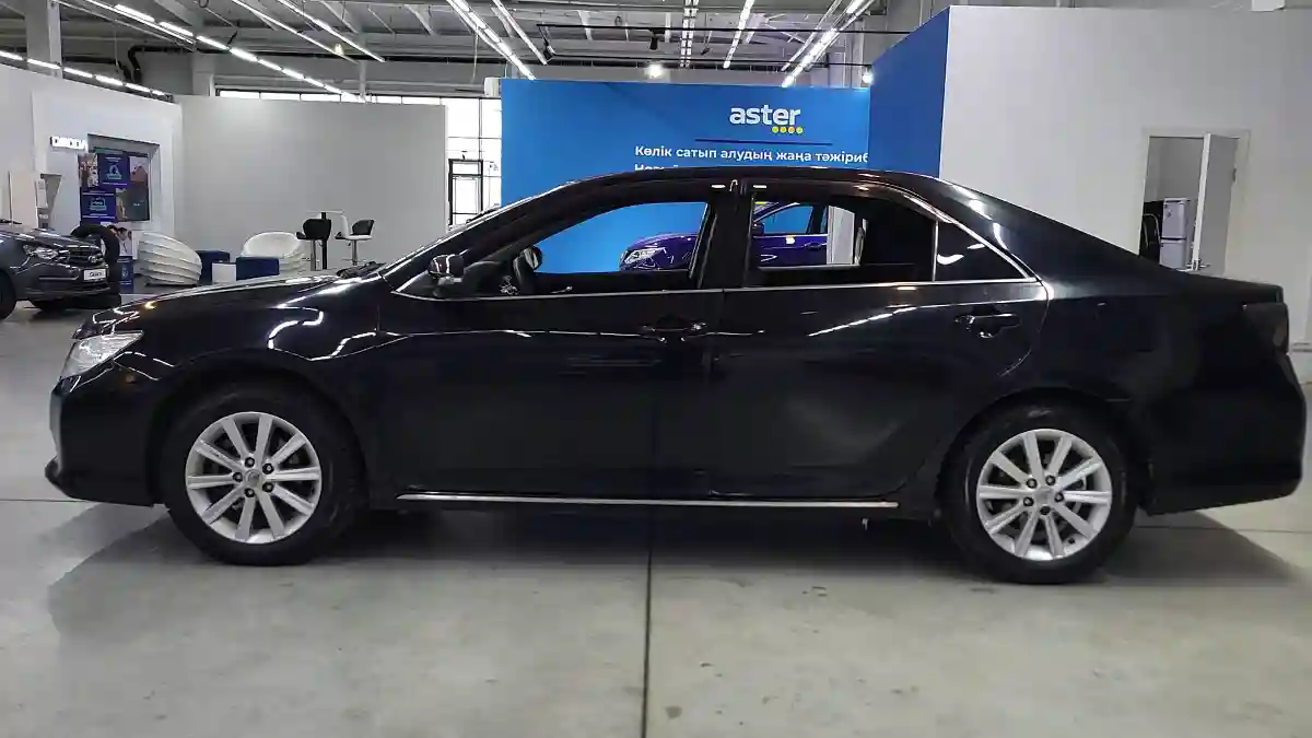 Toyota Camry 2014 года за 8 090 000 тг. в Усть-Каменогорск