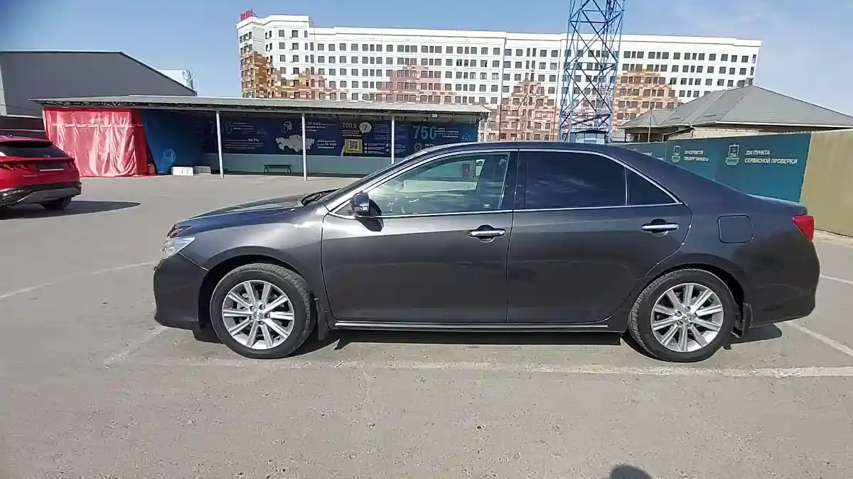 Toyota Camry 2012 года за 9 000 000 тг. в Шымкент
