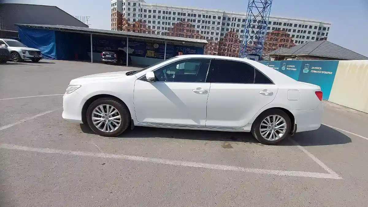 Toyota Camry 2013 года за 9 000 000 тг. в Шымкент
