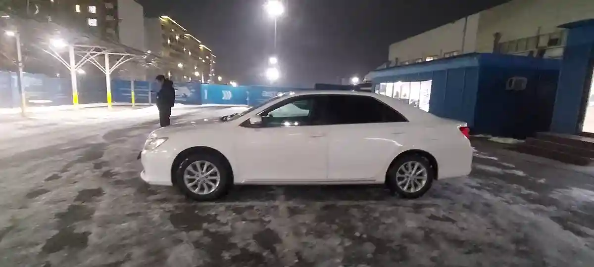 Toyota Camry 2013 года за 7 500 000 тг. в Алматы