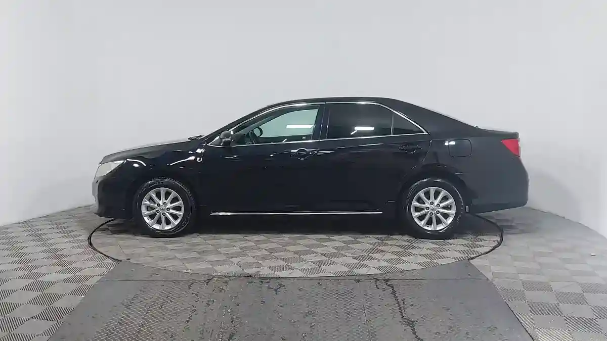 Toyota Camry 2013 года за 8 990 000 тг. в Астана