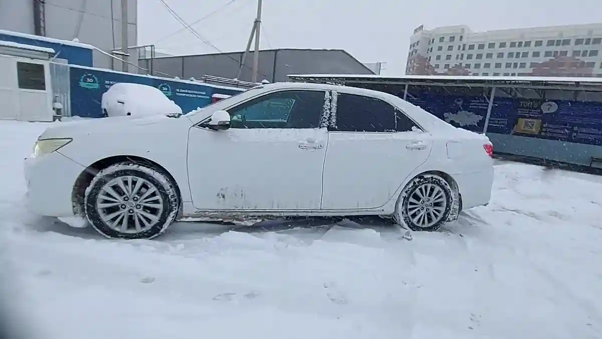 Toyota Camry 2014 года за 9 000 000 тг. в Шымкент