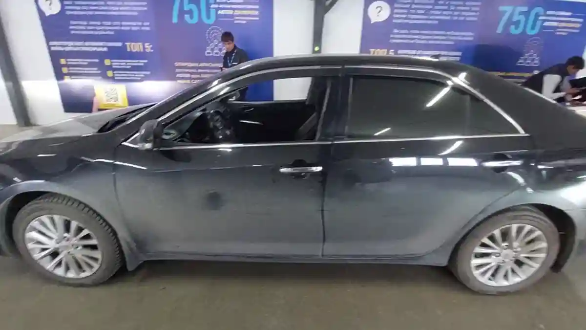 Toyota Camry 2015 года за 11 000 000 тг. в Астана
