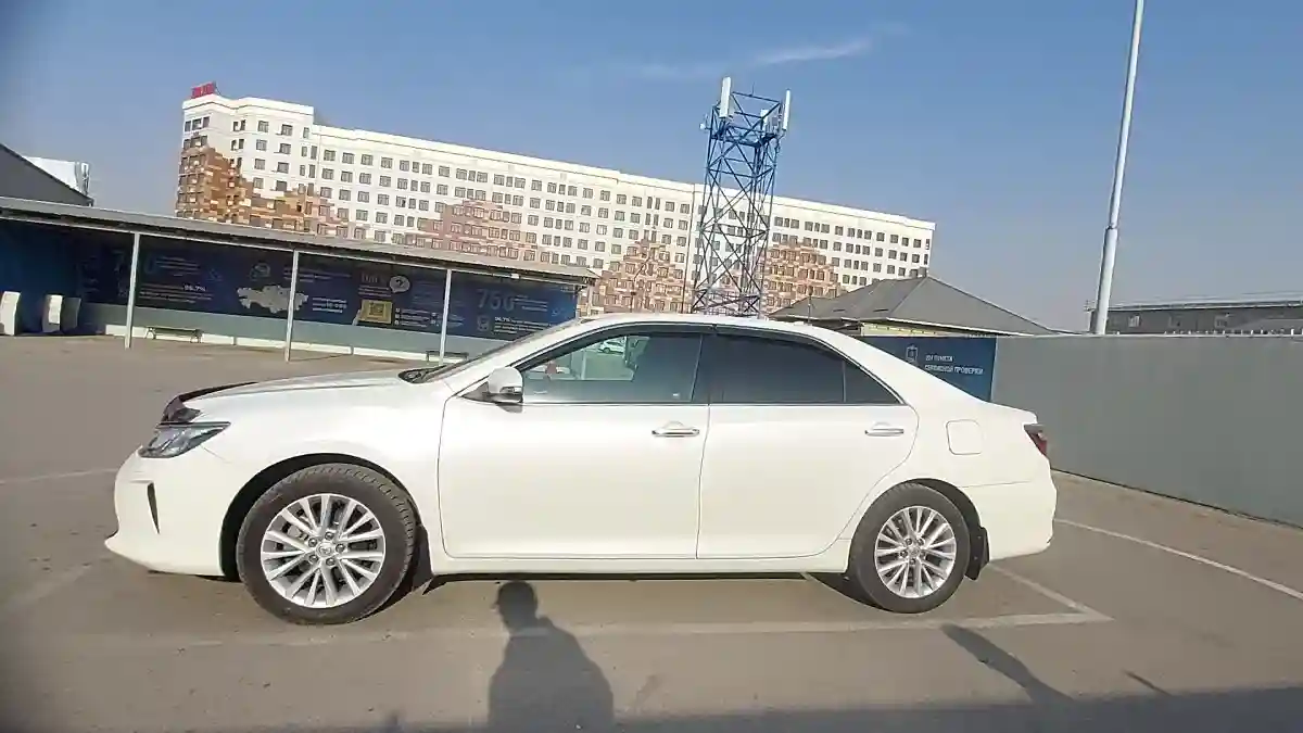 Toyota Camry 2015 года за 12 000 000 тг. в Шымкент