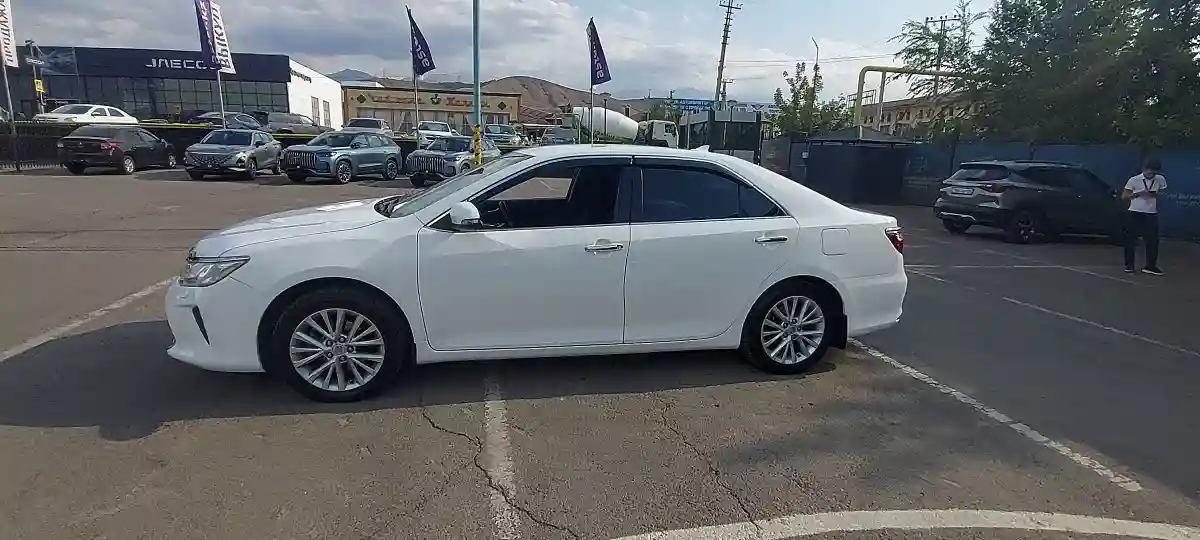 Toyota Camry 2015 года за 12 500 000 тг. в Алматы