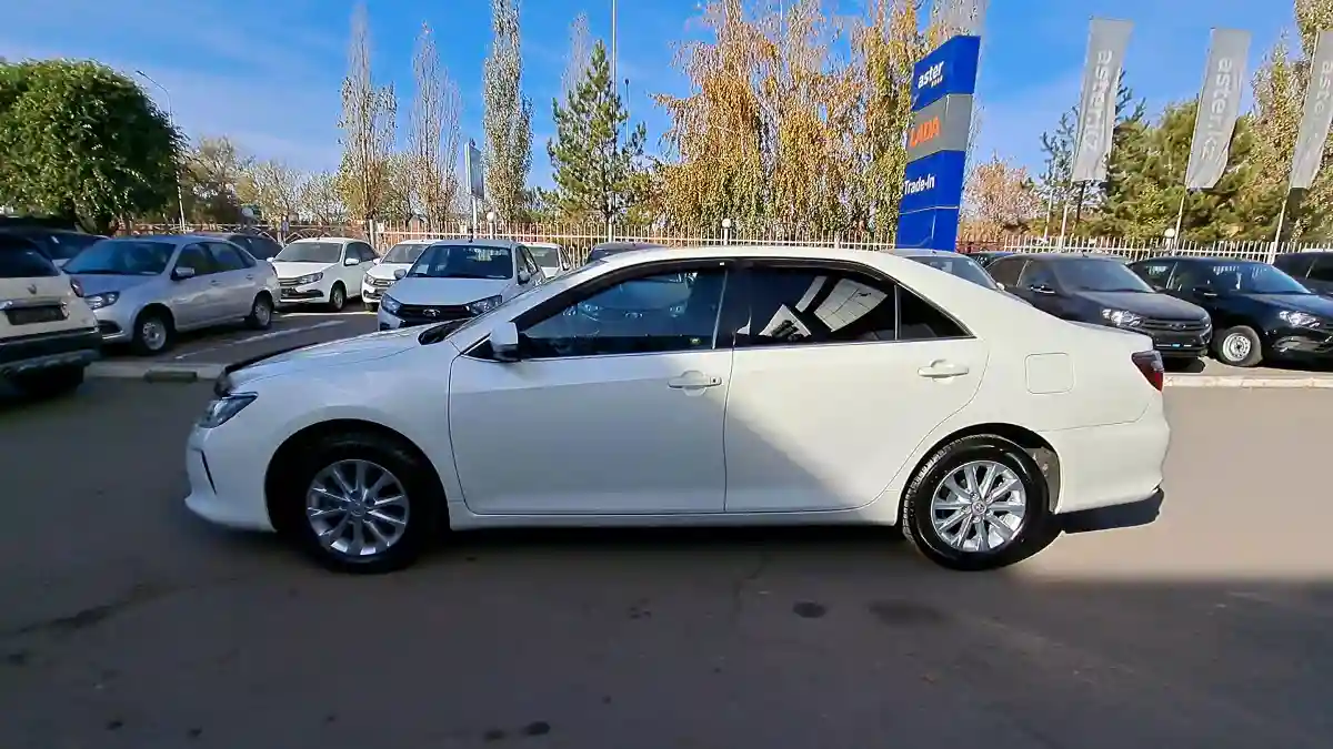 Toyota Camry 2015 года за 10 440 000 тг. в Костанай