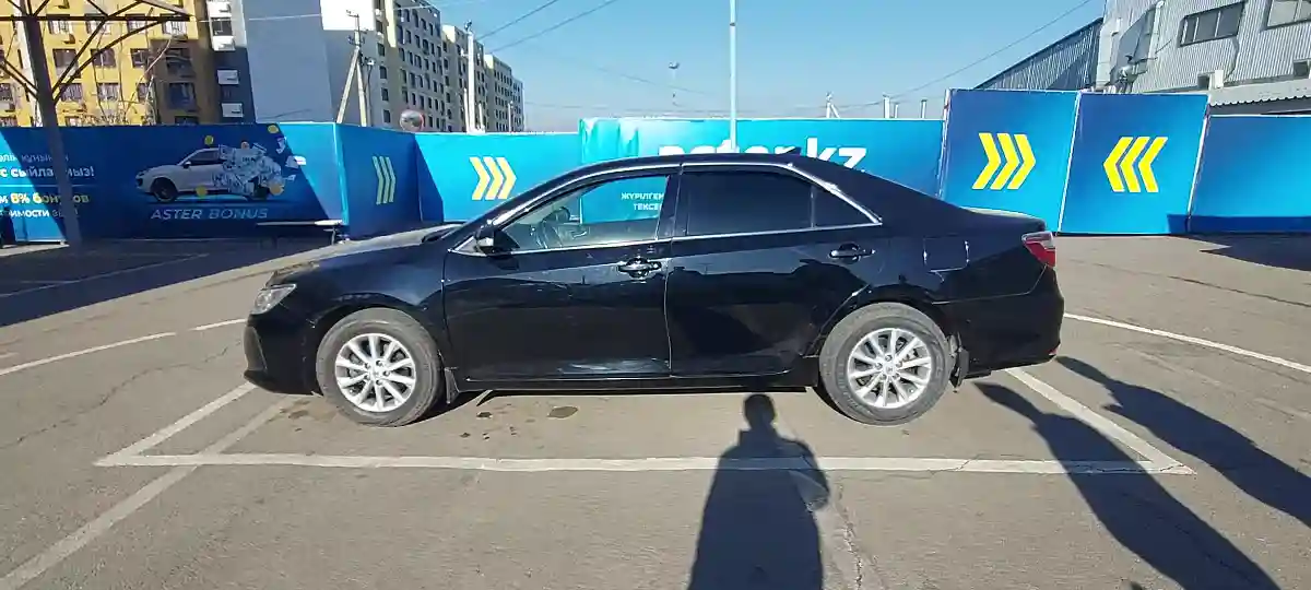 Toyota Camry 2017 года за 12 000 000 тг. в Алматы