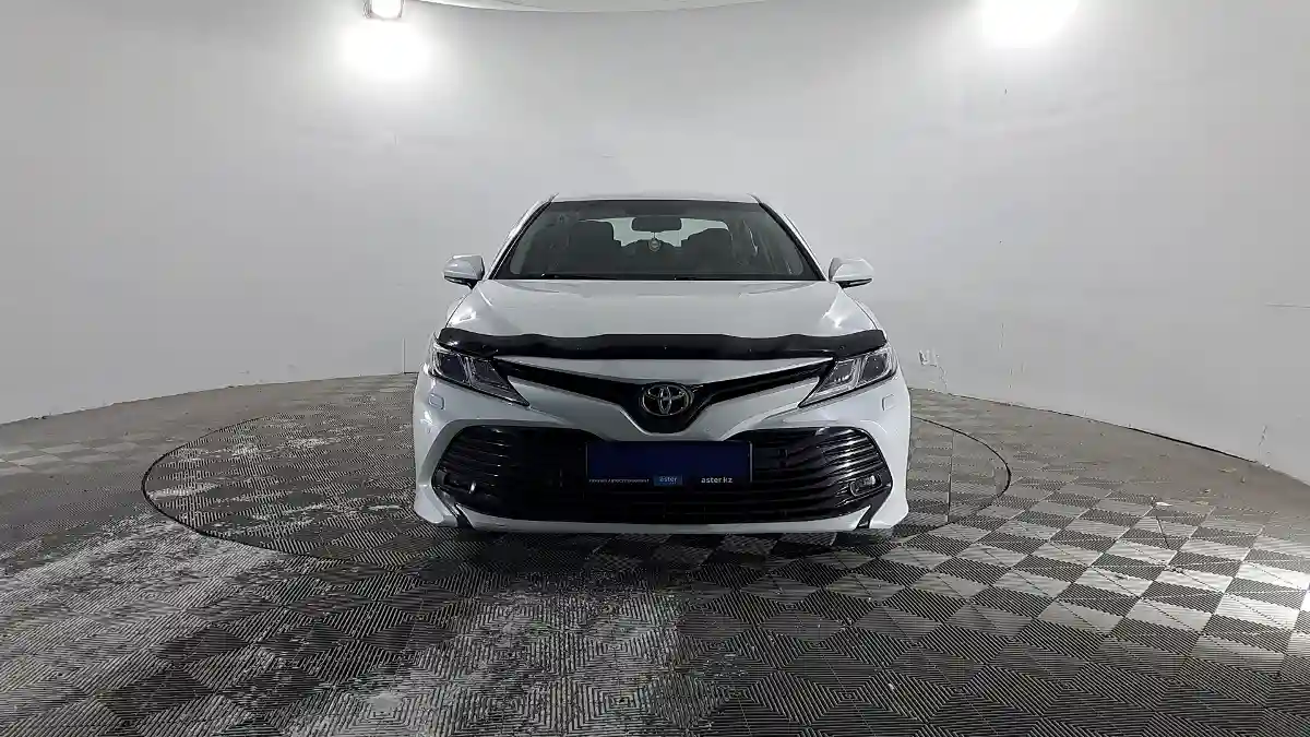 Toyota Camry 2018 года за 13 000 000 тг. в Павлодар
