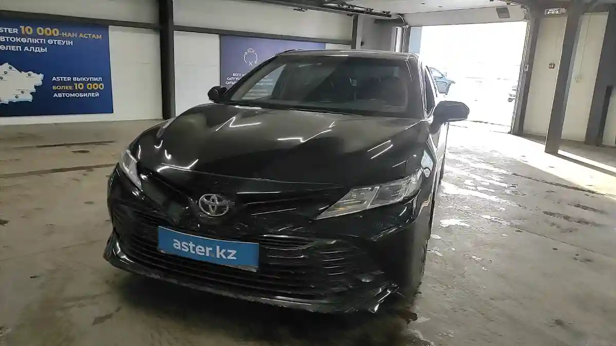 Toyota Camry 2018 года за 12 500 000 тг. в Астана