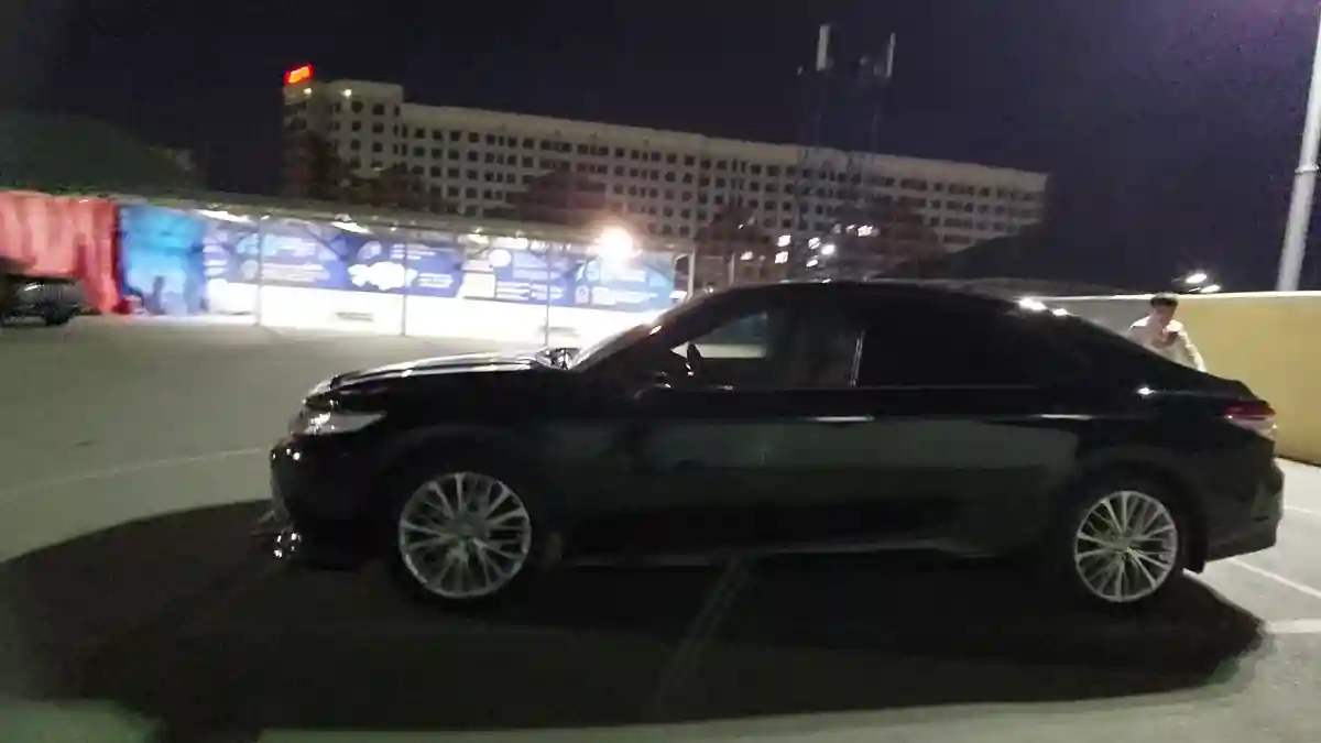 Toyota Camry 2020 года за 1 600 000 тг. в Шымкент