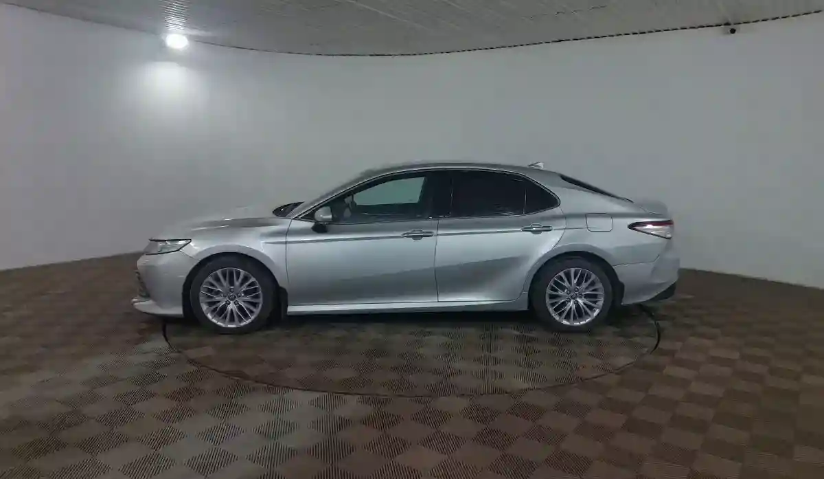 Toyota Camry 2020 года за 11 990 000 тг. в Шымкент