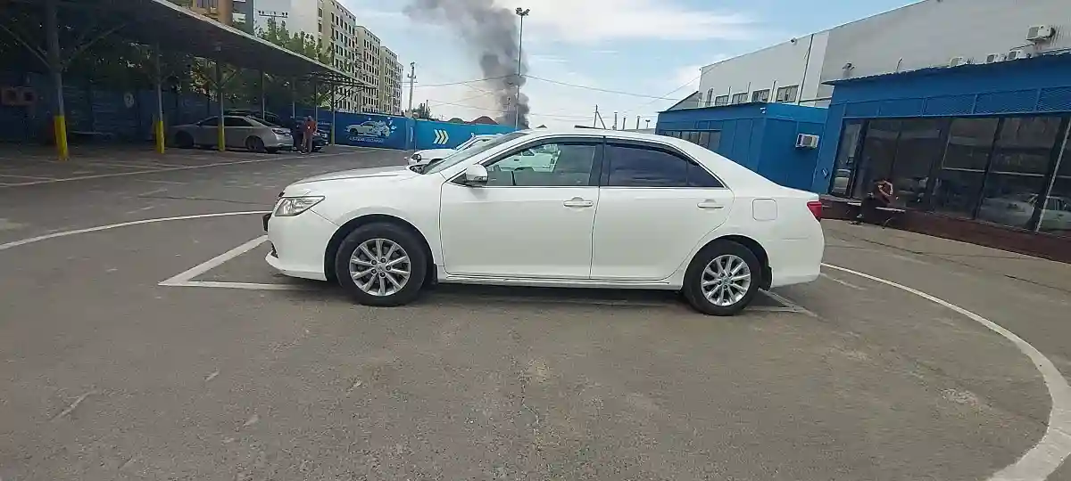 Toyota Camry 2014 года за 8 000 000 тг. в Алматы