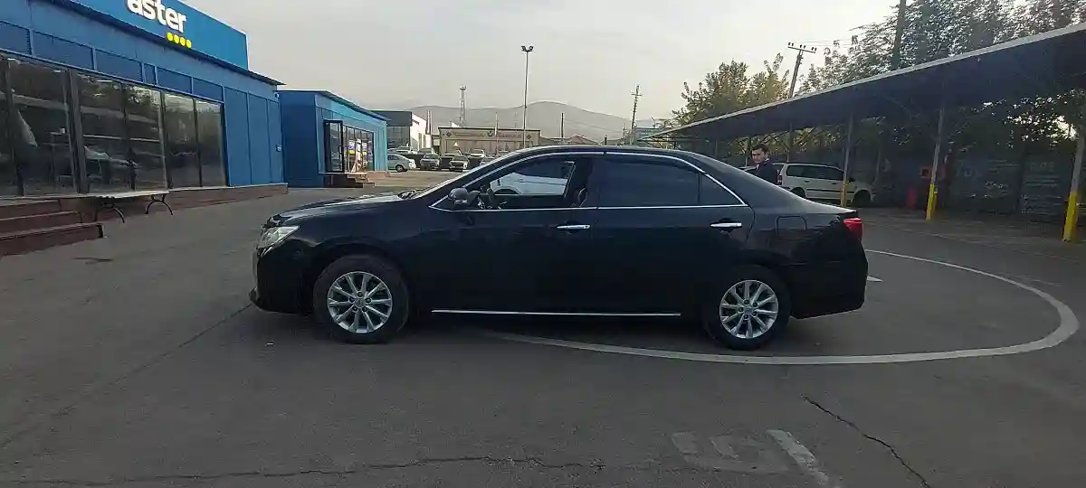 Toyota Camry 2012 года за 7 790 000 тг. в Алматы