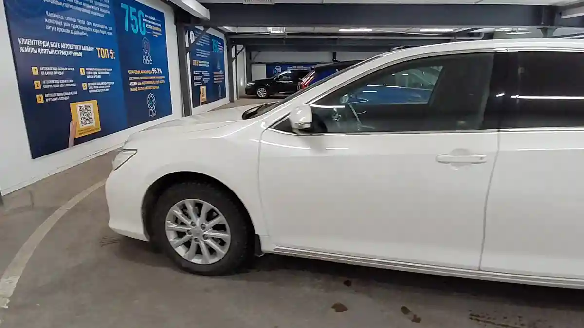 Toyota Camry 2014 года за 7 800 000 тг. в Астана