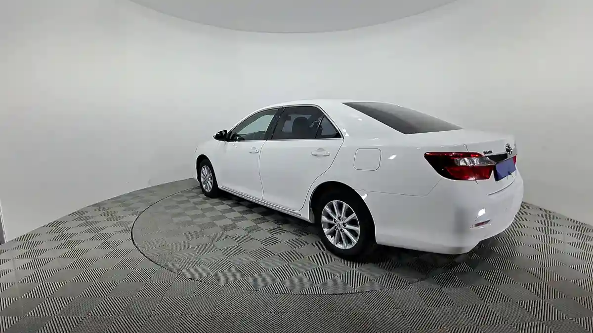 Toyota Camry 2014 года за 7 790 000 тг. в Алматы