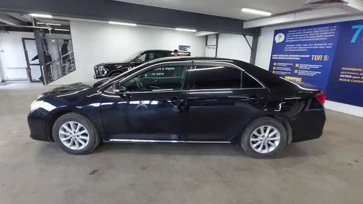Toyota Camry 2013 года за 8 000 000 тг. в Астана