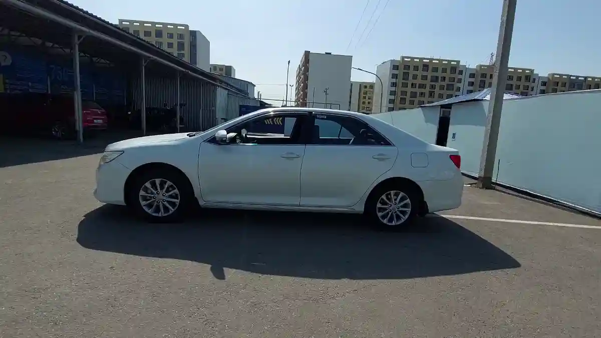 Toyota Camry 2014 года за 10 000 000 тг. в Алматы
