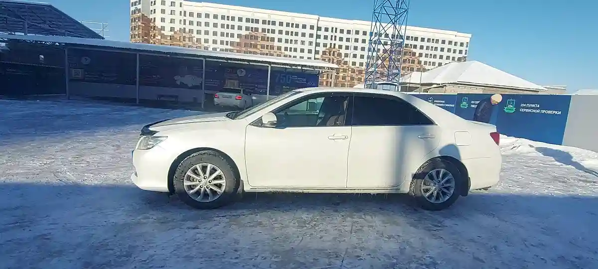 Toyota Camry 2014 года за 9 500 000 тг. в Шымкент