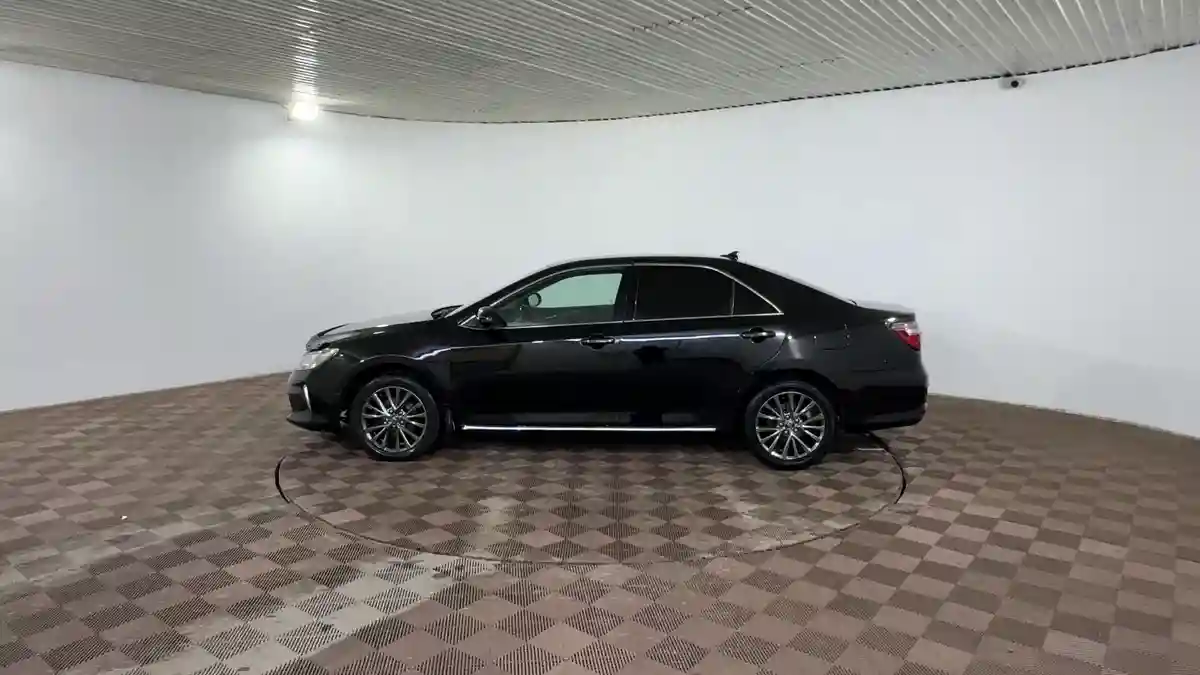 Toyota Camry 2014 года за 7 690 000 тг. в Шымкент