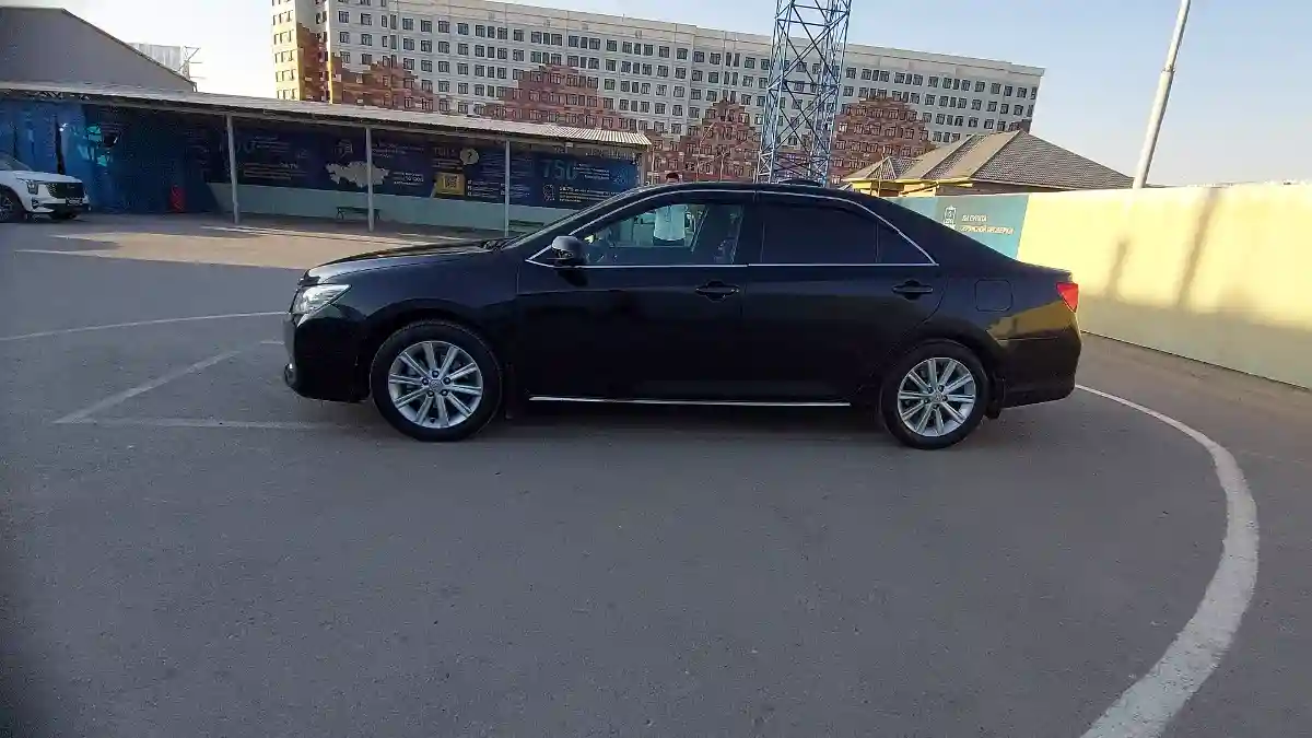 Toyota Camry 2014 года за 8 000 000 тг. в Шымкент