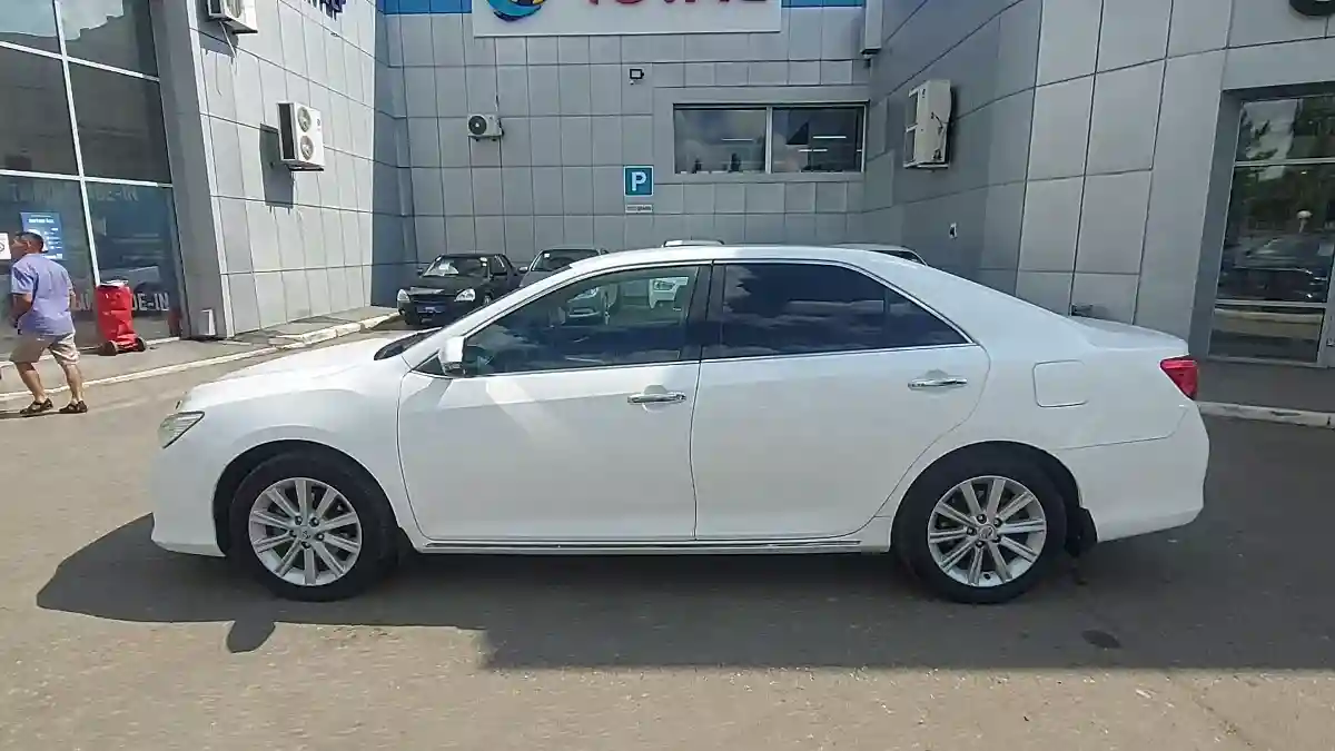 Toyota Camry 2012 года за 9 590 000 тг. в Шымкент