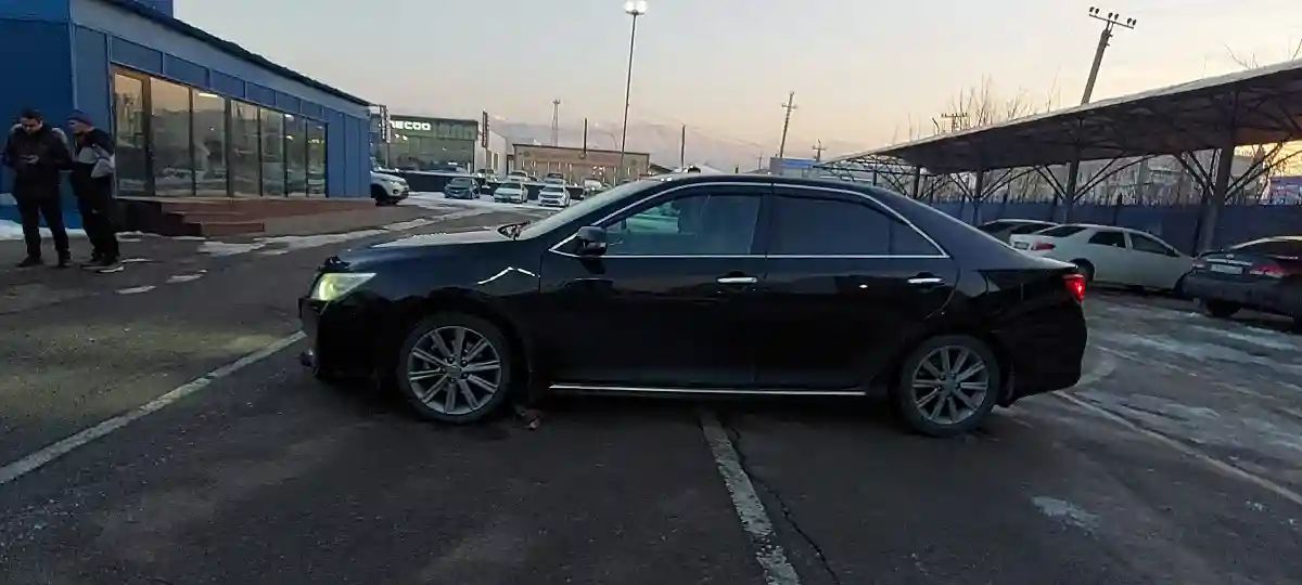 Toyota Camry 2013 года за 11 000 000 тг. в Алматы