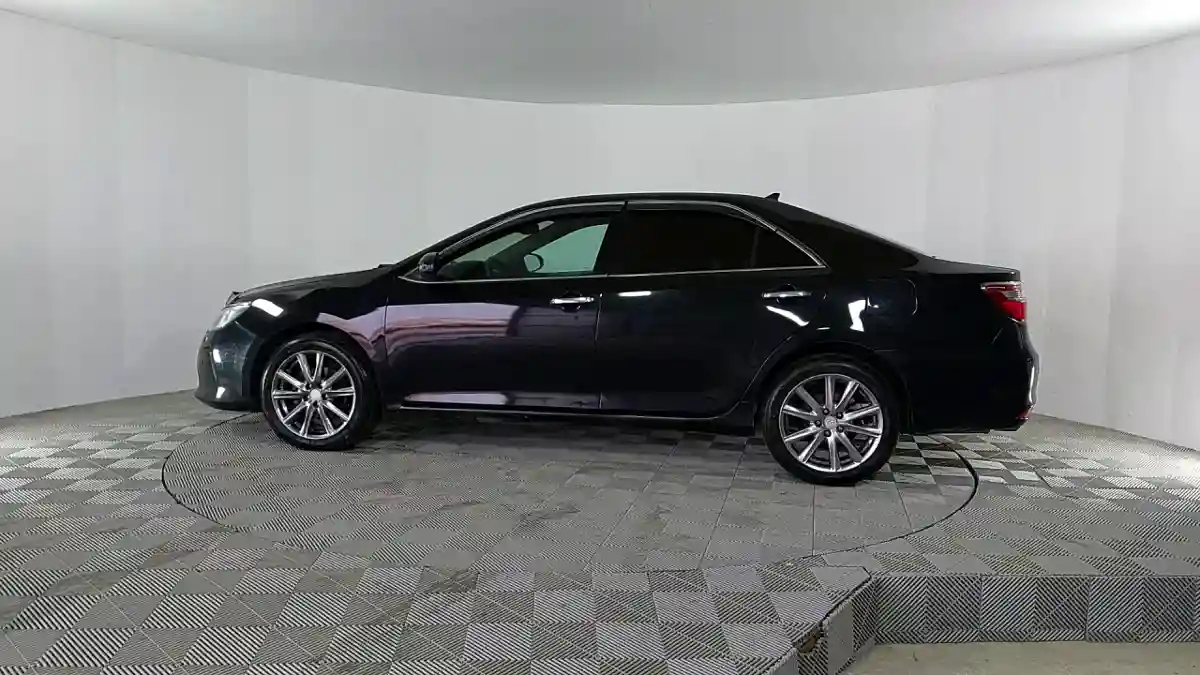 Toyota Camry 2012 года за 7 790 000 тг. в Шымкент