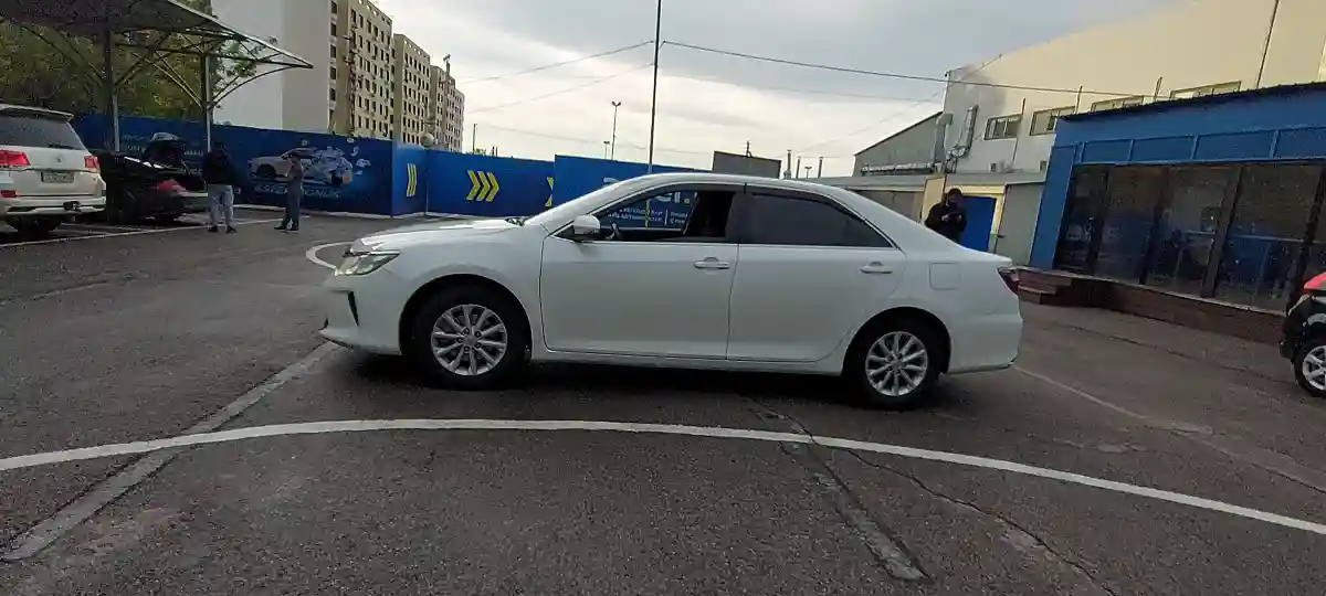 Toyota Camry 2016 года за 11 000 000 тг. в Алматы