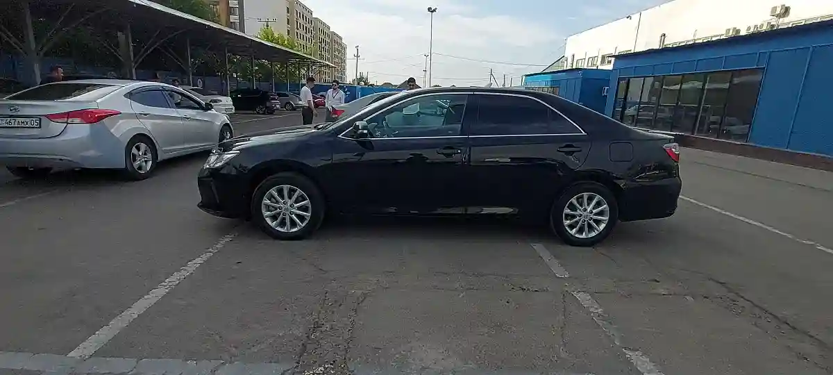 Toyota Camry 2015 года за 9 000 000 тг. в Алматы