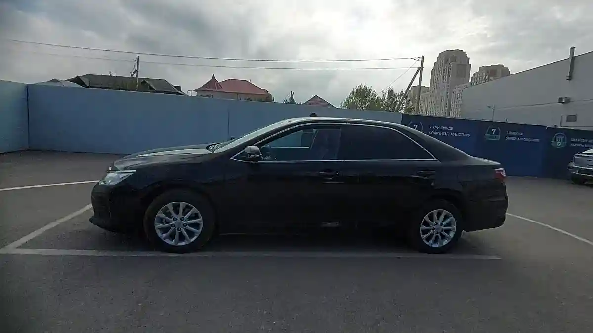 Toyota Camry 2016 года за 12 000 000 тг. в Шымкент