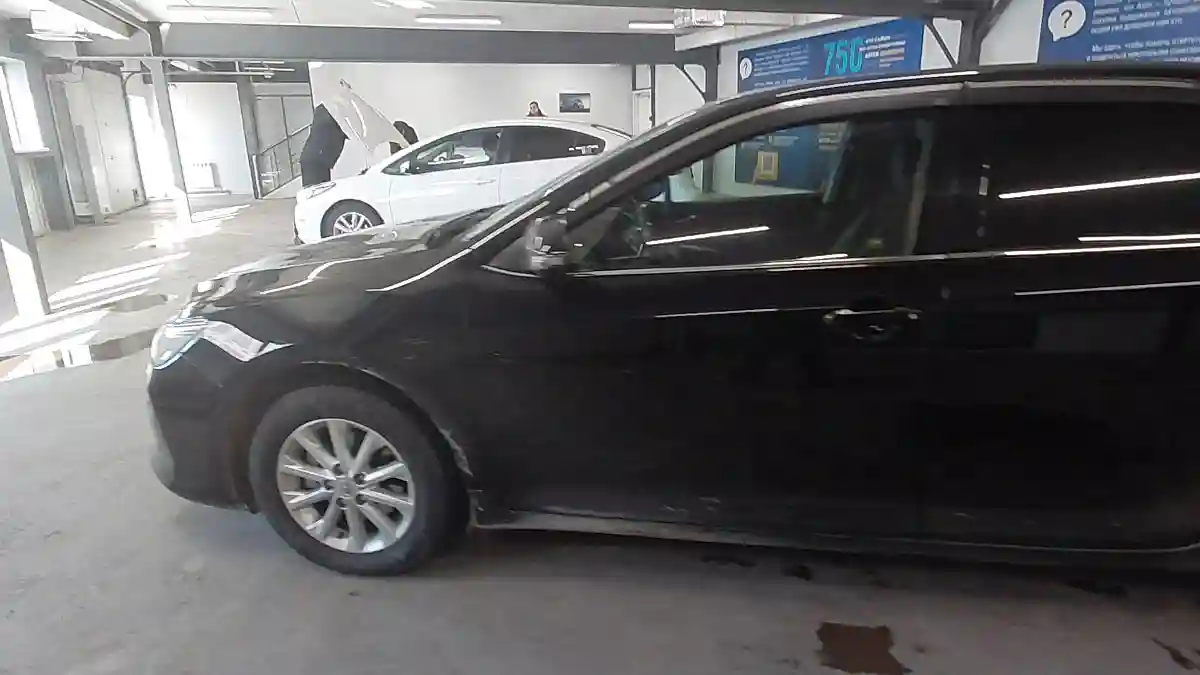 Toyota Camry 2015 года за 10 500 000 тг. в Астана