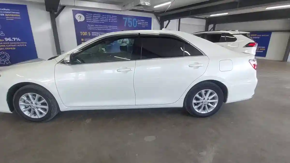 Toyota Camry 2015 года за 10 000 000 тг. в Астана