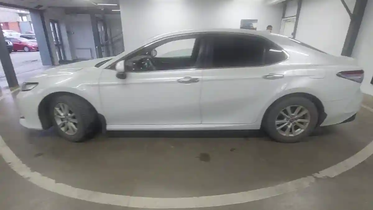 Toyota Camry 2018 года за 12 500 000 тг. в Астана