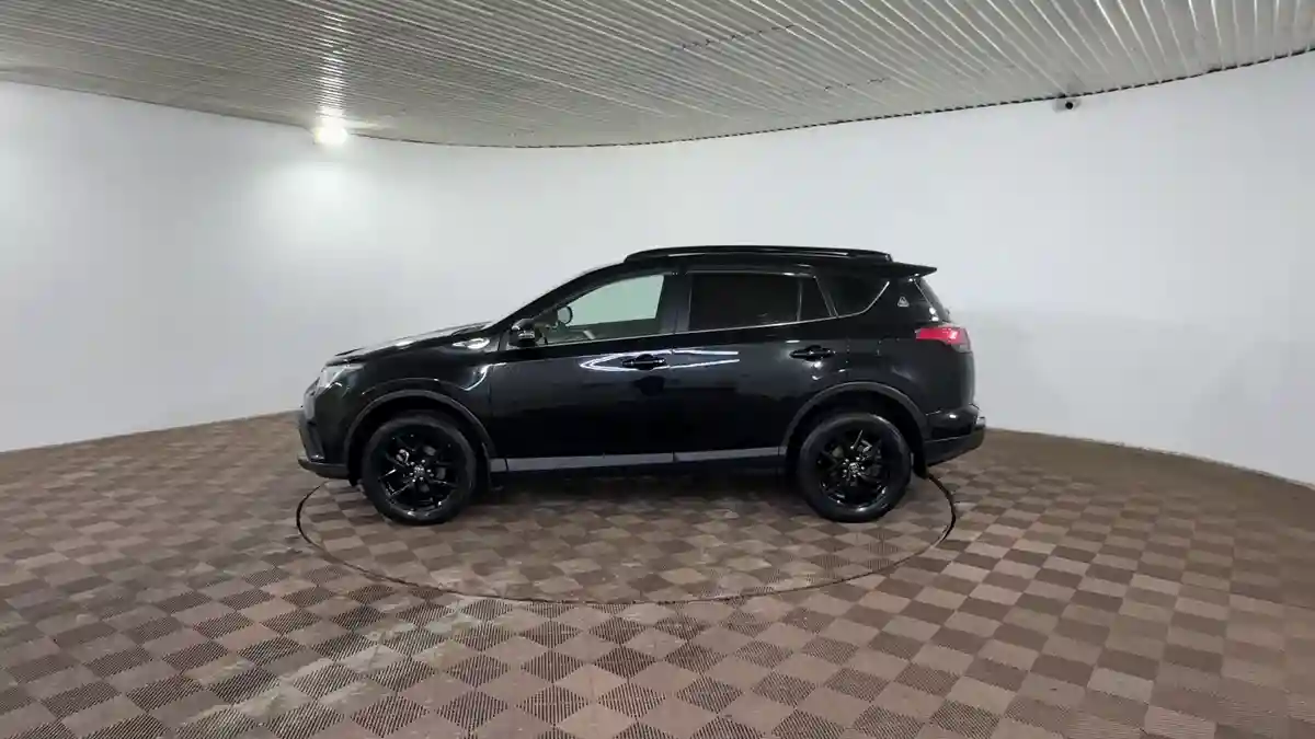 Toyota RAV4 2018 года за 13 690 000 тг. в Шымкент