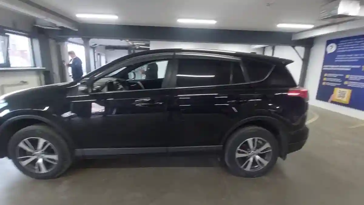 Toyota RAV4 2018 года за 12 000 000 тг. в Астана