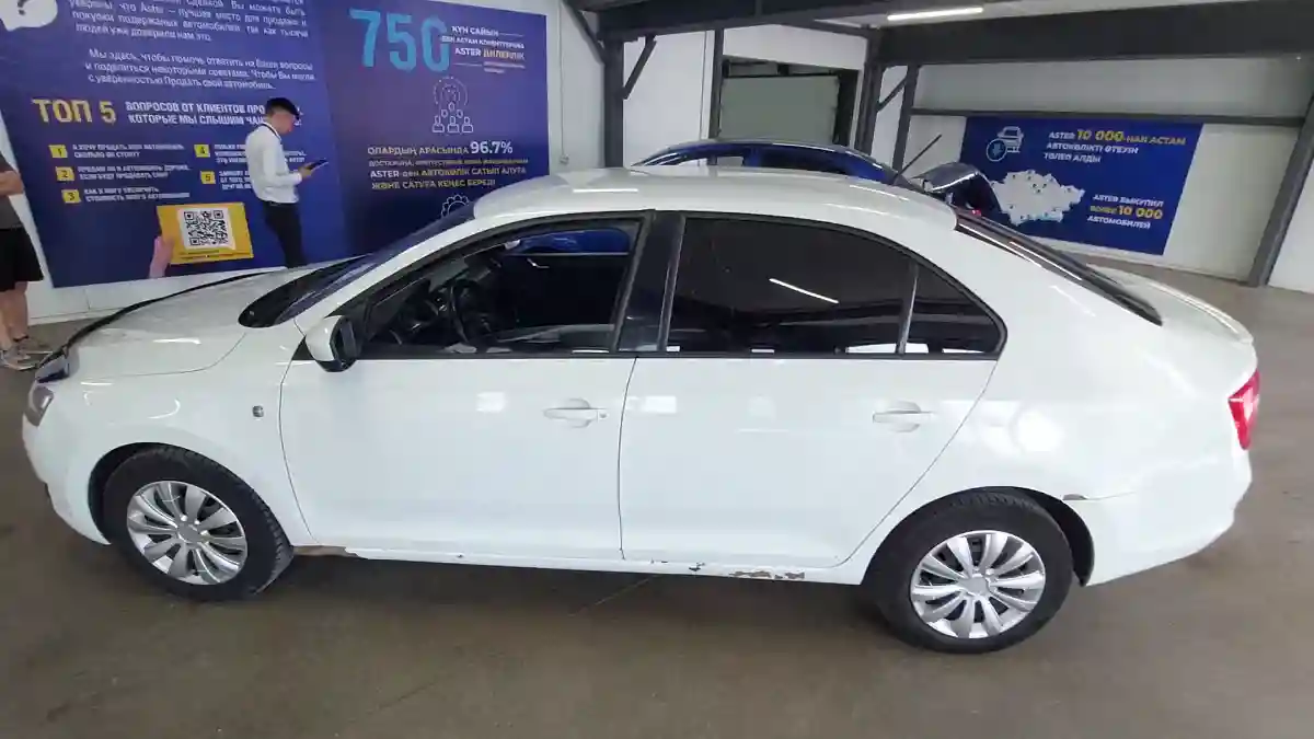 Skoda Rapid 2014 года за 4 500 000 тг. в Астана