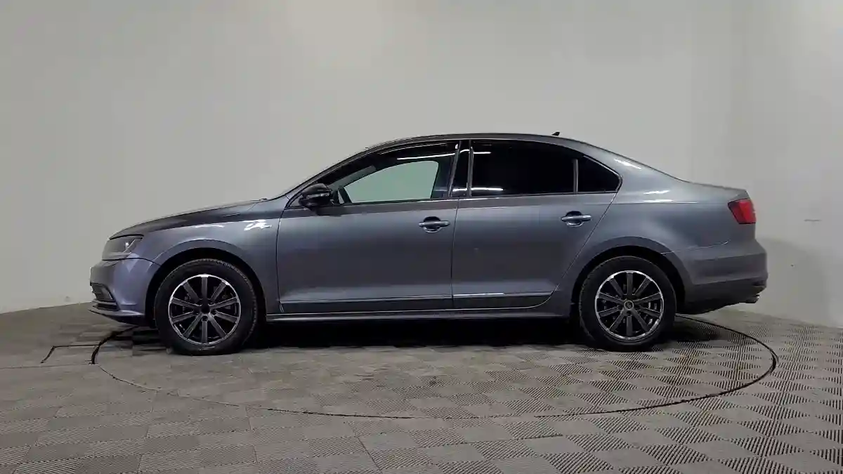 Volkswagen Jetta 2017 года за 7 890 000 тг. в Алматы